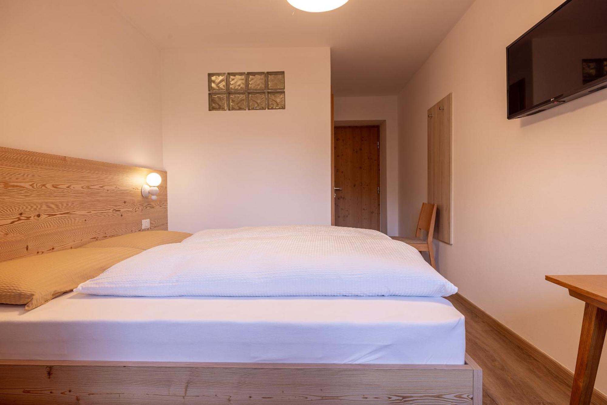 San Pietro Dolomiti Small Budget Hotel St. Ulrich in Gröden Exterior foto