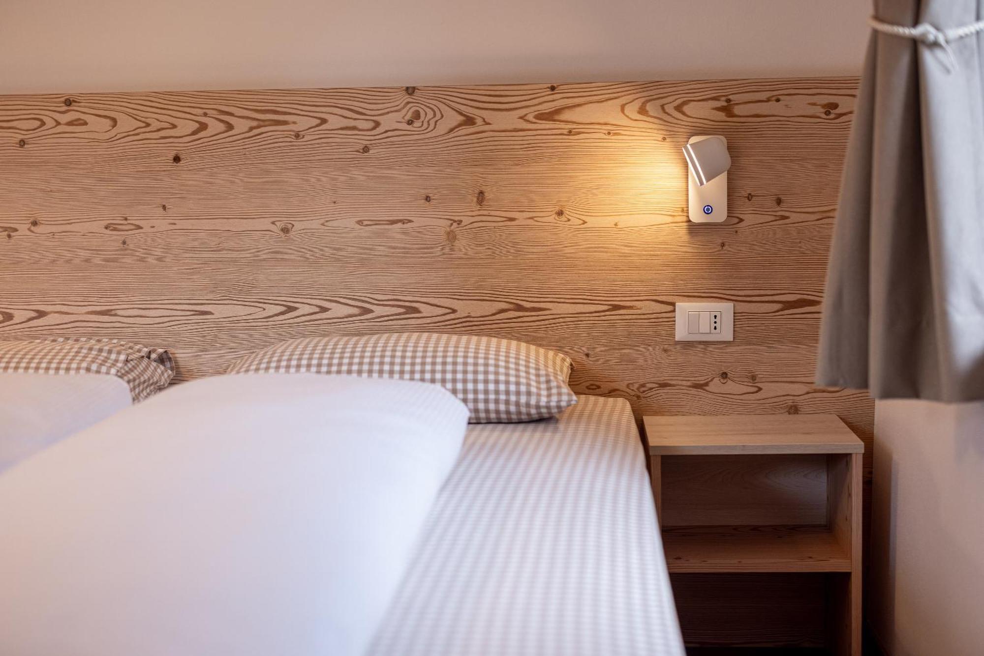 San Pietro Dolomiti Small Budget Hotel St. Ulrich in Gröden Exterior foto